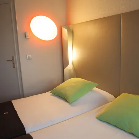 Campanile Prime 19 - La Отель Париж