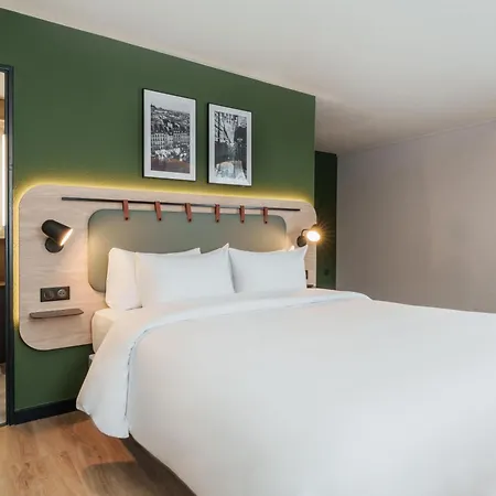 Campanile Prime 19 - La Париж