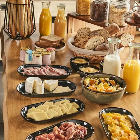 Campanile Prime 19 - La Париж