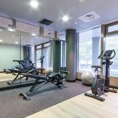 Campanile Prime 19 - La 3* Париж
