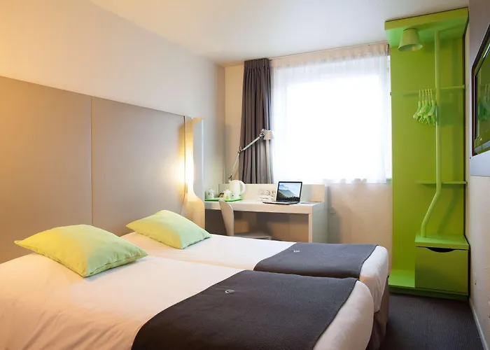 Campanile Prime 19 - La Hotel París