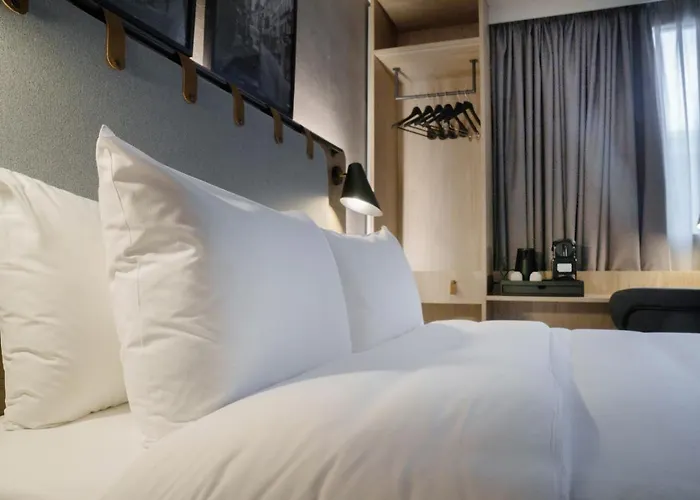 Campanile Prime 19 - La París