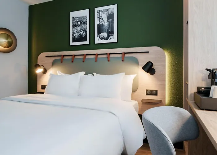 Campanile Prime 19 - La Hotel