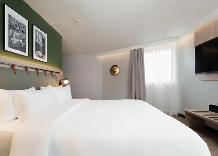 Hotel Campanile Prime 19 - La