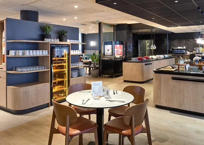 Hotel Campanile Prime 19 - La París