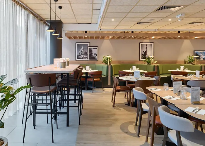 Hotel Campanile Prime 19 - La París