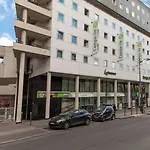 Campanile Prime 19 - La Hotel 3*