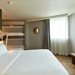 Campanile Prime 19 - La Hotel Paris