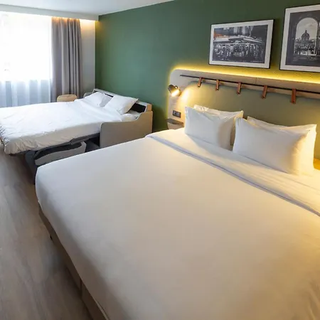 Campanile Prime 19 - La 3* Paris