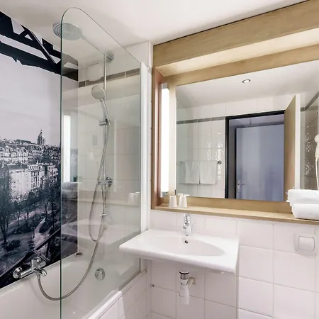 Campanile Prime 19 - La Paris