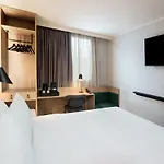 Hotel Campanile Prime 19 - La Paris