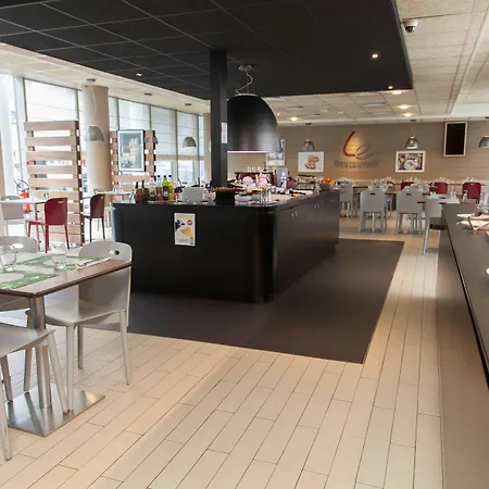 Campanile Prime 19 - La Paříž