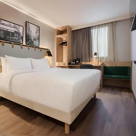 Campanile Prime 19 - La Hotel