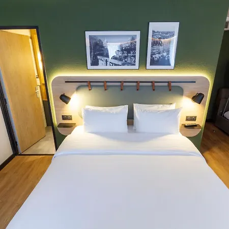 Campanile Prime 19 - La Paříž