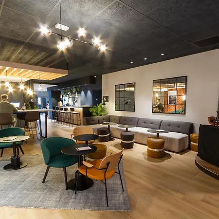 Campanile Prime 19 - La Hotel