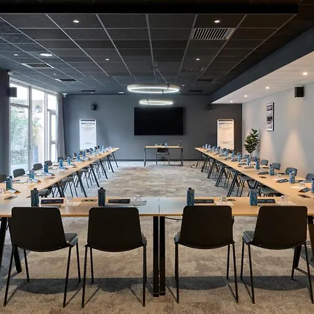 Campanile Prime 19 - La Hotel Paryż