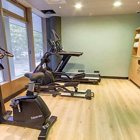 Campanile Prime 19 - La 3* Paris