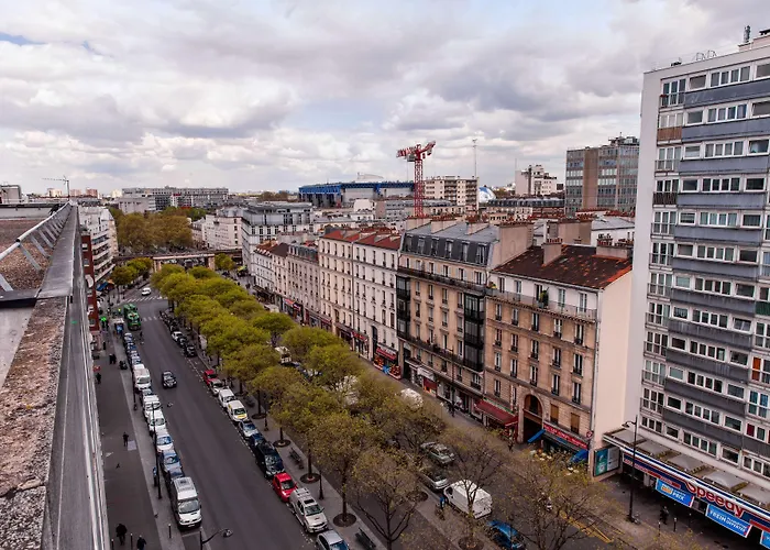 Campanile 19 - La Hotel 3*