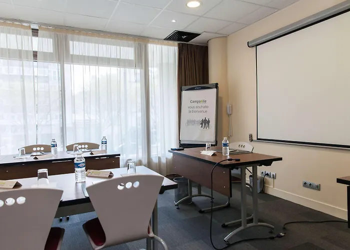 Campanile 19 - La Hotel