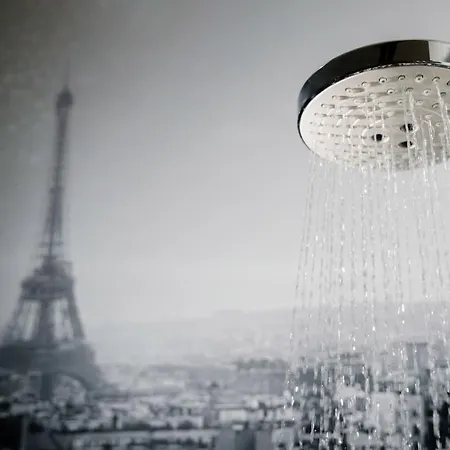 Campanile Prime 19 - La 3* Paris