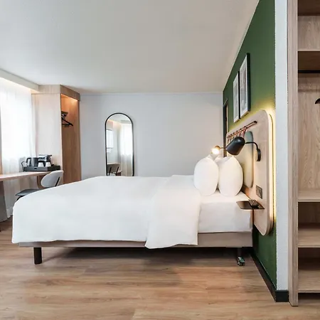 Hotel Campanile Prime 19 - La 3*